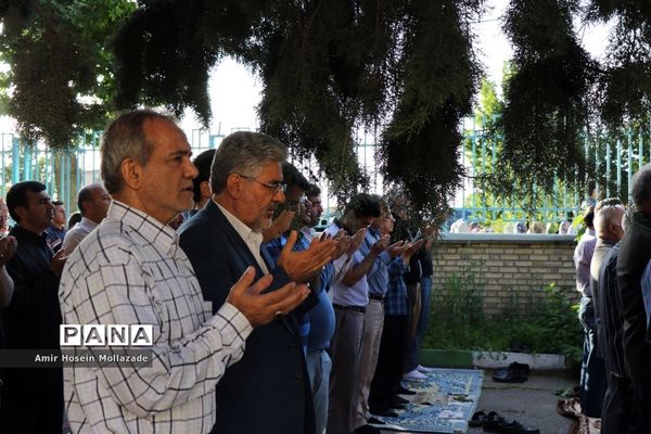 اقامه نماز عید سعید فطر در ارومیه