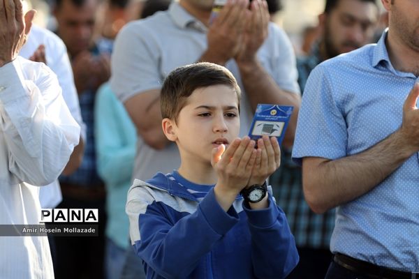 اقامه نماز عید سعید فطر در ارومیه