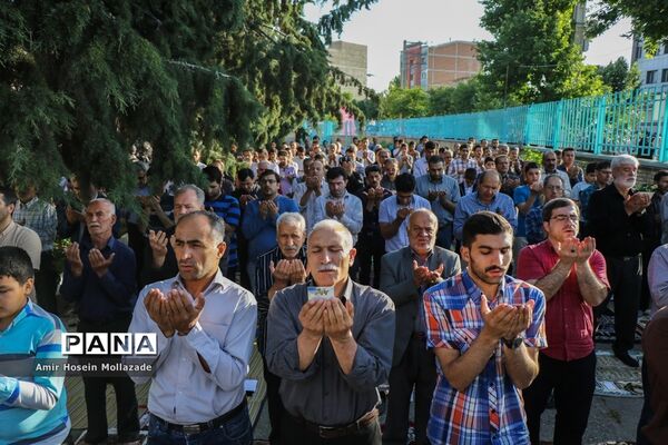 اقامه نماز عید سعید فطر در ارومیه