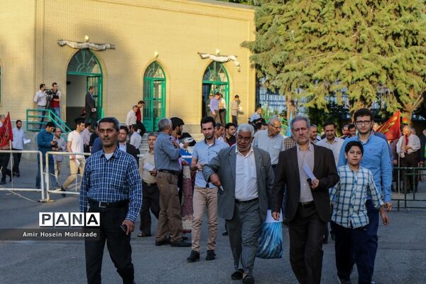 اقامه نماز عید سعید فطر در ارومیه