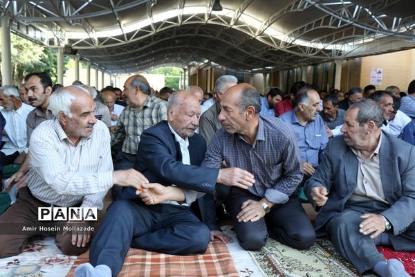 اقامه نماز عید سعید فطر در ارومیه