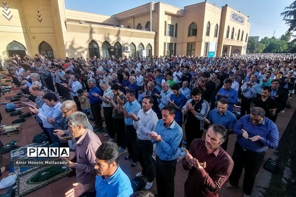 اقامه نماز عید سعید فطر در ارومیه