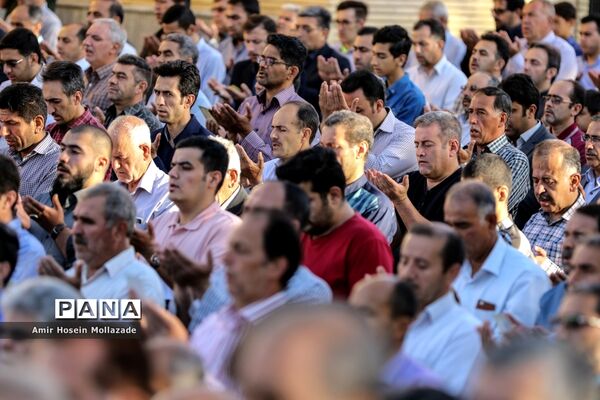 اقامه نماز عید سعید فطر در ارومیه
