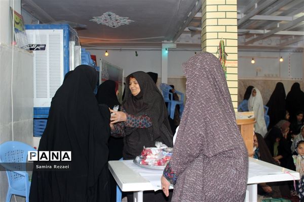 اقامه نماز عید سعید فطر در خاوران شهرستان جهرم