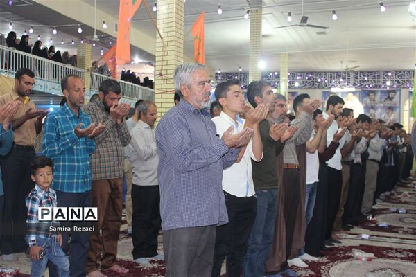 اقامه نماز عید سعید فطر در خاوران شهرستان جهرم