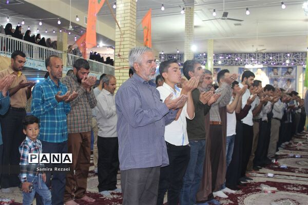 اقامه نماز عید سعید فطر در خاوران شهرستان جهرم