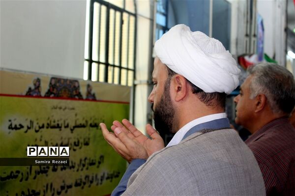 اقامه نماز عید سعید فطر در خاوران شهرستان جهرم