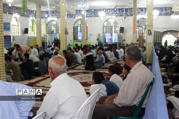 اقامه نماز عید سعید فطر در خاوران شهرستان جهرم