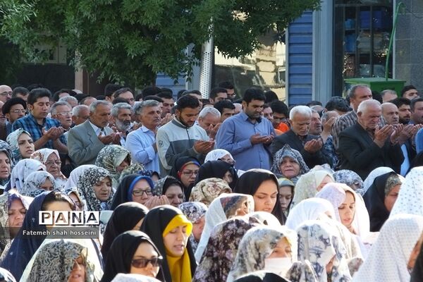 اقامه نماز عید سعید فطر در شهرستان فیروزکوه