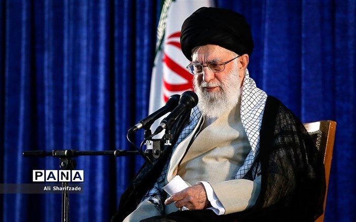 دیدار مسئولان نظام و سفرای کشورهای اسلامی با رهبر انقلاب