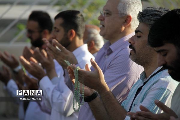 نماز عید سعید فطر در بندرعباس