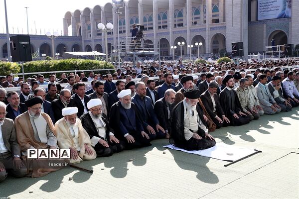 اقامه نماز عید سعید فطر در مصلای امام خمینی (ره)