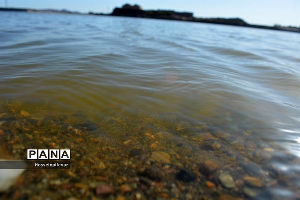 رنج کشیدن دریاچه مصنوعی گواب شهرستان خوسف