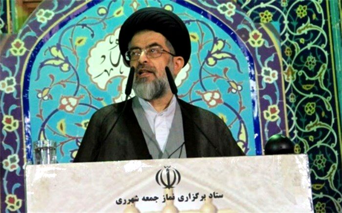 امام جمعه شهرری: مقاومت نسخه شفابخش امام خمینی(ره) برای ایران بود