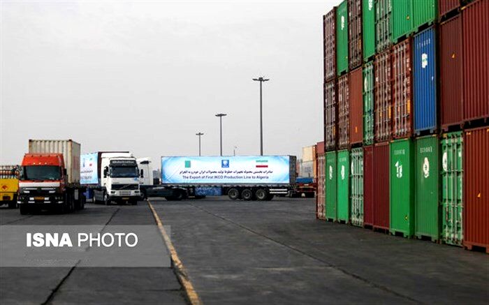 ارزش صادرات از گمرکات آذربایجان غربی 77 درصد افزایش یافت