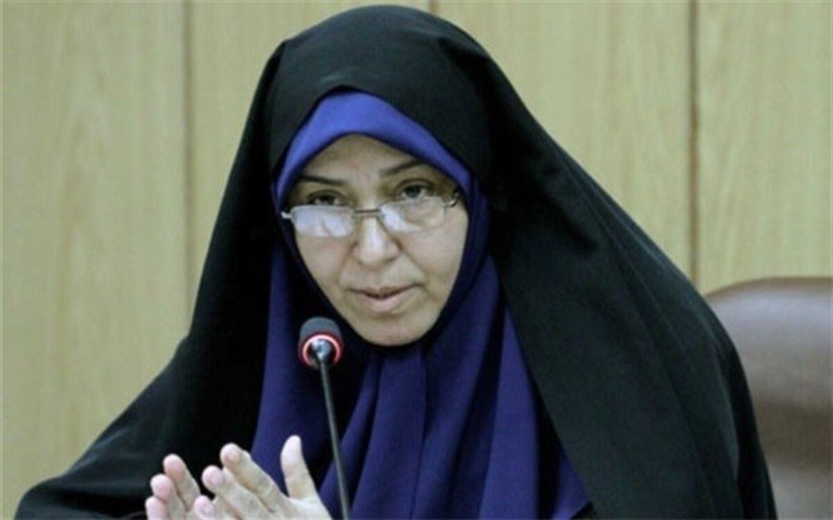 جایگاه معلم در ایران اسلامی جایگاه حفظ ارزش های انقلاب اسلامی است
