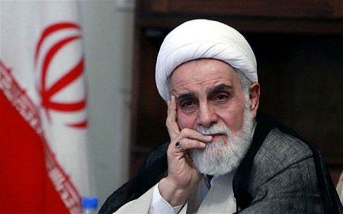 ناطق نوری: افراط و تفریط حتی در عبادت هم ممدوح نیست