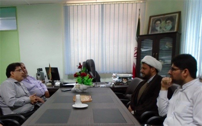 استفاده از ظرفیت ائمه جمعه برای تشویق سوادآموزان ضرورت دارد