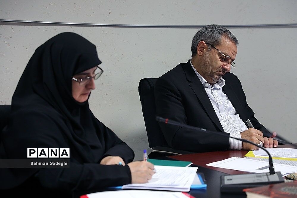 جلسه شورای سیاستگذاری ساماندهی مد و لباس وزارت آموزش و پرورش