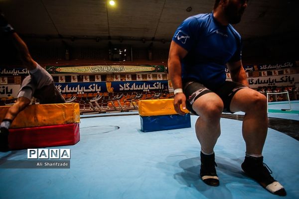 تمرین تیم ملی کشتی فرنگی