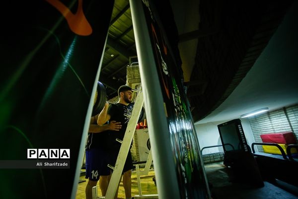 تمرین تیم ملی کشتی فرنگی