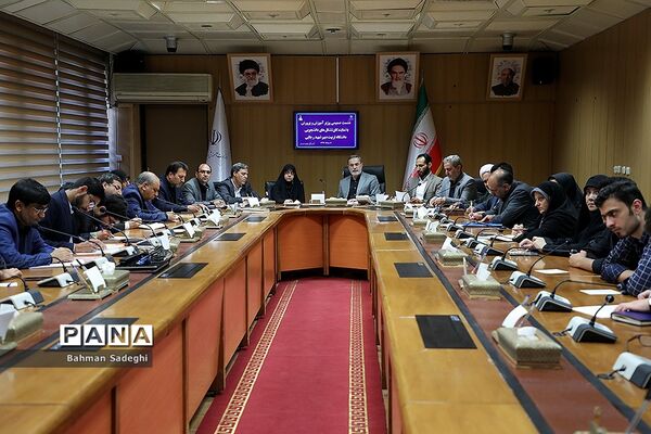 نشست صمیمی وزیر آموزش و پرورش با نمایندگان تشکل‌های دانشجویی دانشگاه تربیت دبیر شهیدرجایی