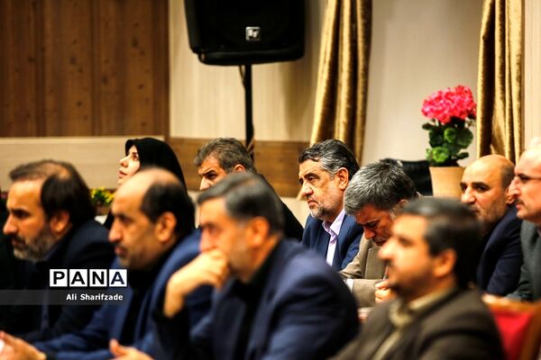 نشست صمیمی وزیرآموزش و پرورش با مدیران رسانه