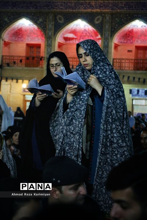 مراسم احیا شب بیست و سوم در حرم مطهر شاهچراغ (ع)