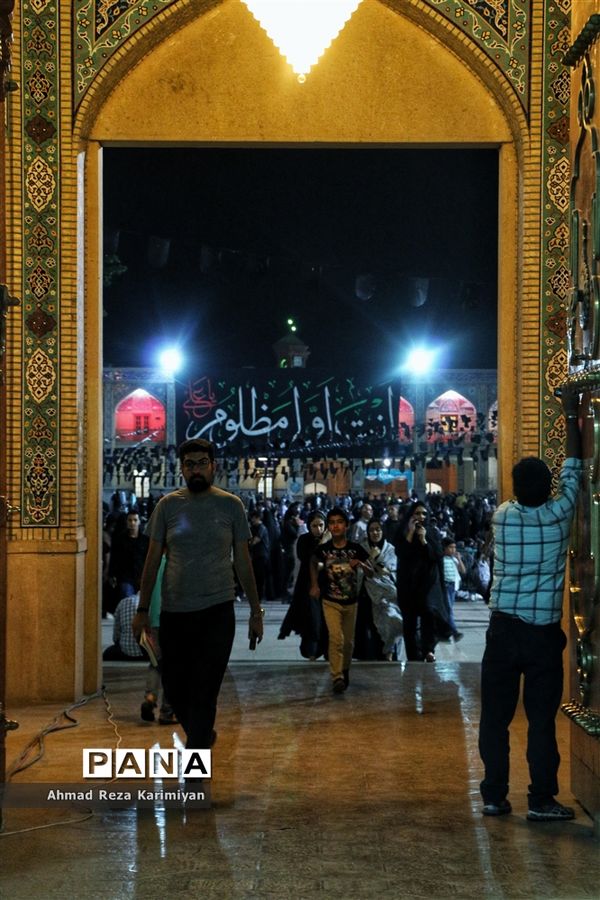 مراسم احیا شب بیست و سوم در حرم مطهر شاهچراغ (ع)