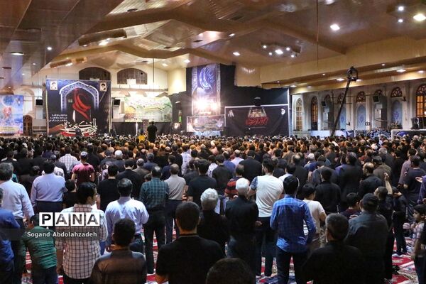 مراسم شب احیا بیست و سوم ماه رمضان در مصلی مرکز مازندران