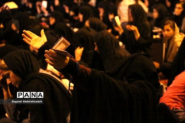 مراسم شب احیا بیست و سوم ماه رمضان در مصلی مرکز مازندران
