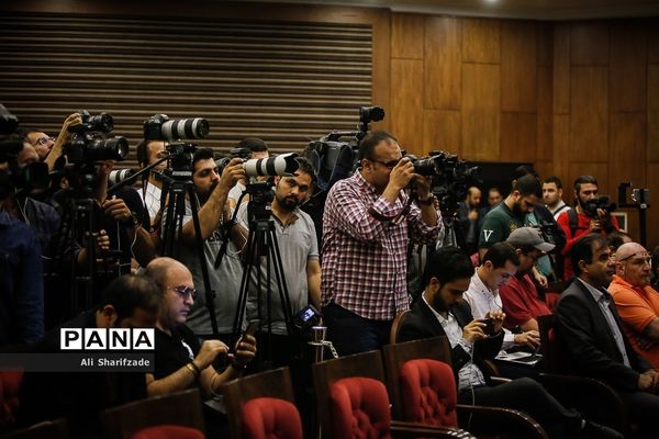 معارفه رسمی «مارک ویلموتس» سرمربی جدید تیم ملی فوتبال