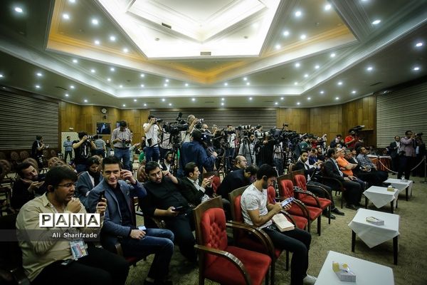 معارفه رسمی «مارک ویلموتس» سرمربی جدید تیم ملی فوتبال