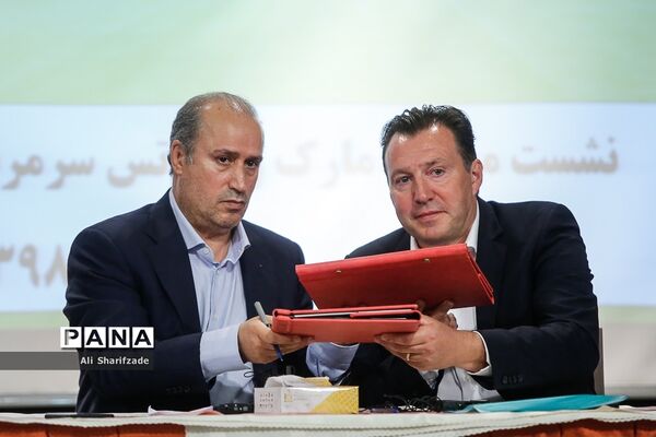 معارفه رسمی «مارک ویلموتس» سرمربی جدید تیم ملی فوتبال