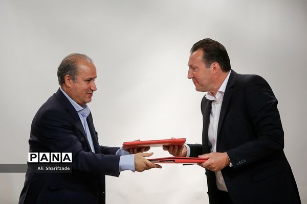 معارفه رسمی «مارک ویلموتس» سرمربی جدید تیم ملی فوتبال