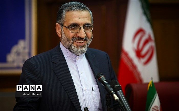 اسماعیلی : تقاضای آزادی نزار زاکا در حال بررسی است