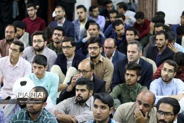 دیدار صمیمی فعالان فضای مجازی با نماینده ولی فقیه استان خراسان جنوبی پیرامون بیانیه گام دوم انقلاب اسلامی