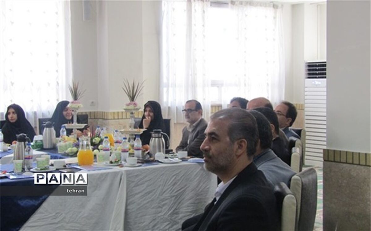 دواری:  جلب رضایت ارباب رجوع نصف دین است