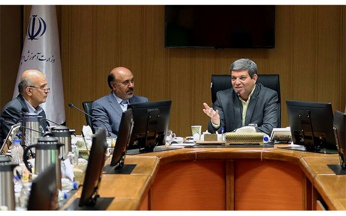 سرپرست وزارت آموزش و پرورش: معلمان نسبت به هر قشر دیگری در جامعه بیشتر به صداقت و عدالت حساس هستند