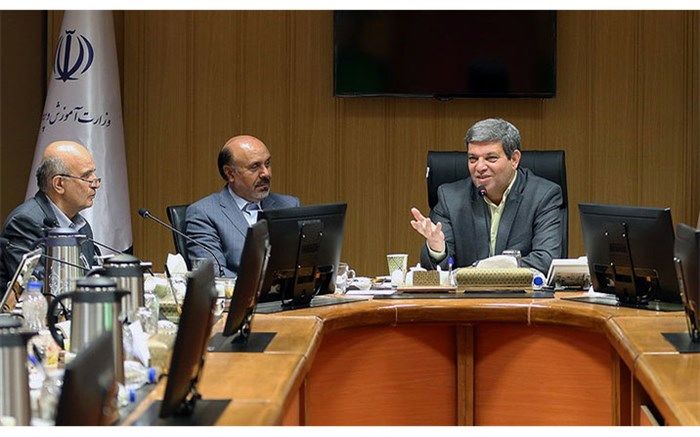 سرپرست وزارت آموزش و پرورش: معلمان نسبت به هر قشر دیگری در جامعه بیشتر به صداقت و عدالت حساس هستند