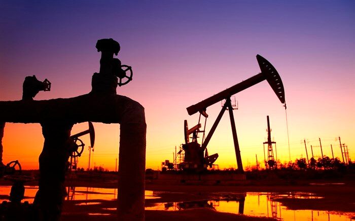 قیمت نفت بالاتر از ۶۲ دلار تثبیت شد