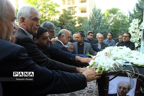 مراسم وداع با محمدرضا حافظی، رئیس جامعه خیرین مدرسه ساز کشور