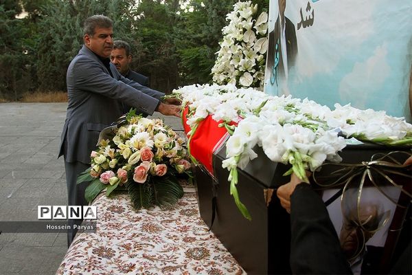 مراسم وداع با محمدرضا حافظی، رئیس جامعه خیرین مدرسه ساز کشور