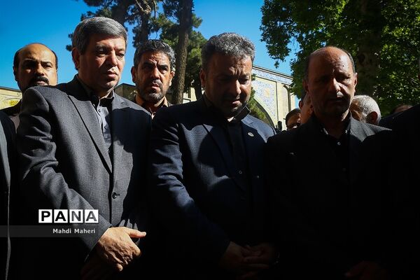 تشییع پیکر محمد رضا حافظی رئیس جامعه خیرین مدرسه ساز