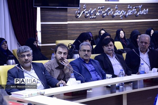 گردهمایی فرماندهان کانون‌های بسیج فرهنگیان شهرستان‌های استان آذربایجان شرقی