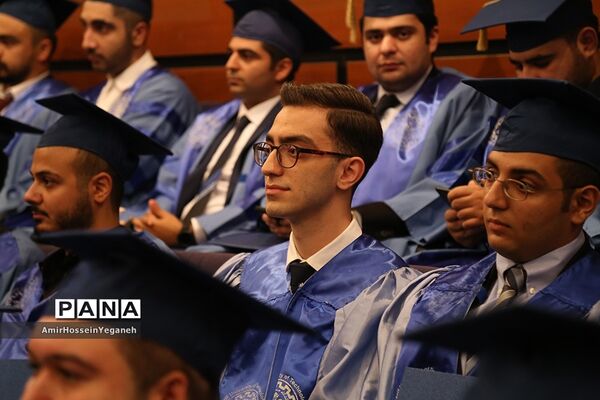 یازدهمین  مراسم دانش آموختگی دانشجویان پردیس بین الملل دانشگاه شریف جزیره کیش