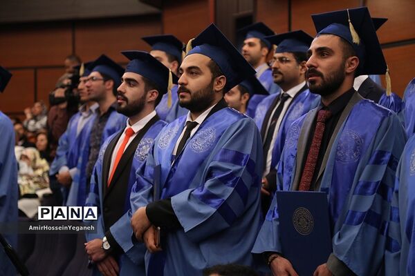 یازدهمین  مراسم دانش آموختگی دانشجویان پردیس بین الملل دانشگاه شریف جزیره کیش