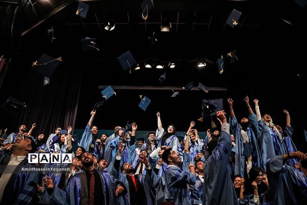 یازدهمین  مراسم دانش آموختگی دانشجویان پردیس بین الملل دانشگاه شریف جزیره کیش