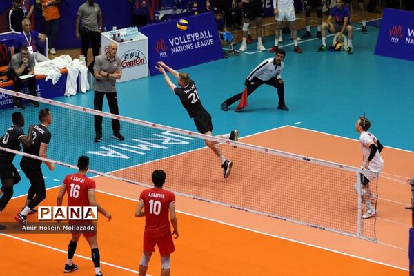 هفته سوم لیگ ملت‌های والیبال | ایران 3 - 0 کانادا