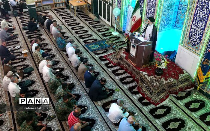 امام جمعه خاورشهر: مذاکره در شرایط کنونی  اعطای مجوز به دشمن است